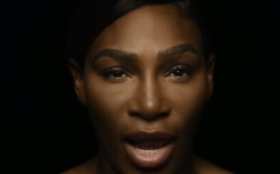 Serena Williams sa v krátkom videu objavila nahá Serena Williams sa v krátkom videu objavila nahá