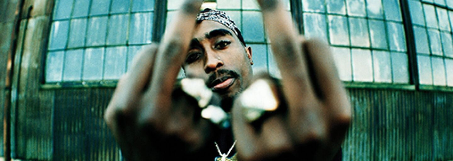 Sestry Jennerovy prodaly jen dvě trička s Tupacem, za která čelí žalobě. Kontroverzní kolekce obsahovala také jejich podobiznu