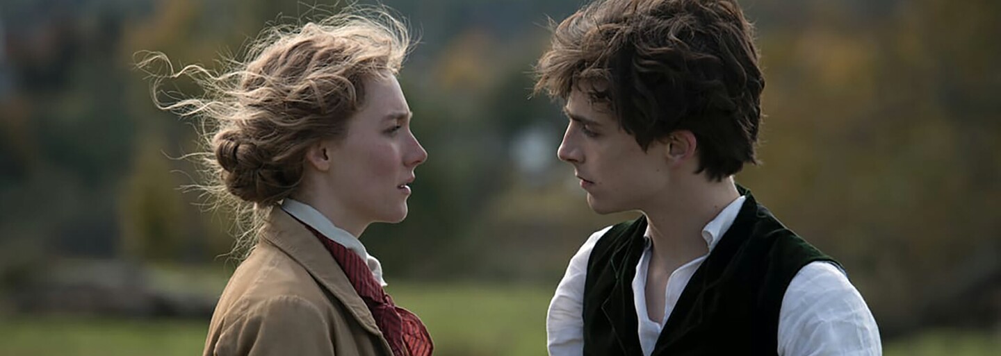 Sestry Saoirse Ronan, Emma Watson a Florence Pugh si v úžasne vyzerajúcej dráme pýtajú Oscara