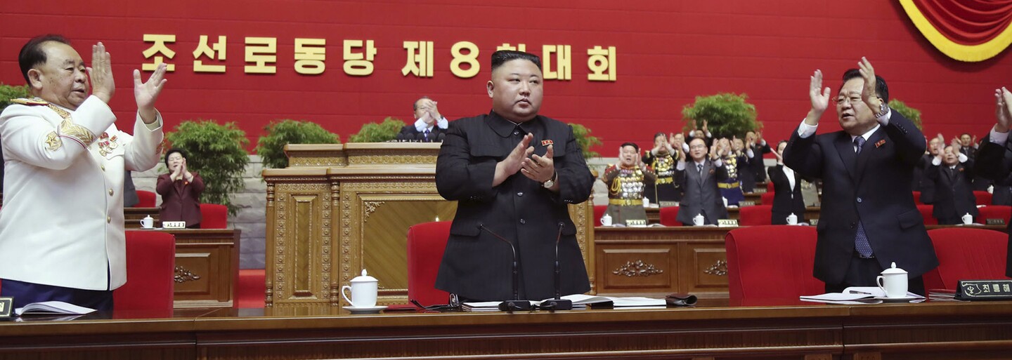 Severní Korea opět testuje rakety. Řízená střela dlouhého doletu urazila 1 500 kilometrů a zasáhla cíl
