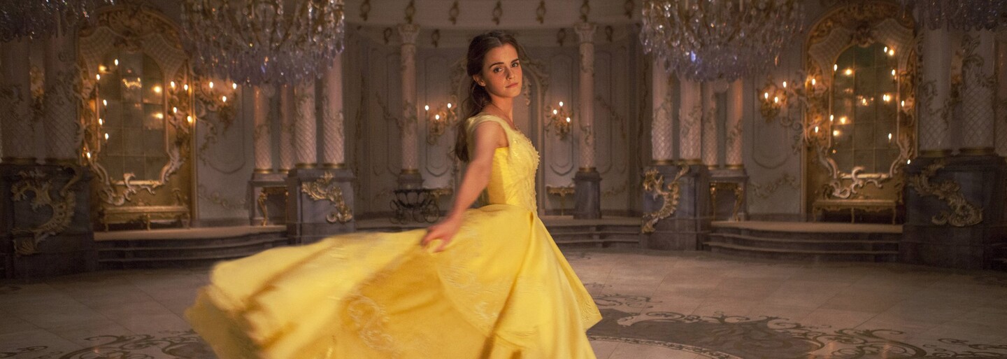 Sexi ženy z Baywatchu či očarujúca Emma Watson z Krásky a zvieraťa? Nahliadnite na obrovskú porciu promo ukážok z oboch projektov