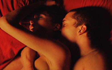 Sexom nabitý film Love si budeme môcť vychutnať v 3D a spolu s novými zábermi nám sľubuje kopu erotiky i orgií Sexom nabitý film Love si budeme môcť vychutnať v 3D a spolu s novými zábermi nám sľubuje kopu erotiky i orgií