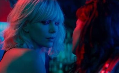 Sexy Charlize Theron vyšetruje ako tajná agentka vraždu svojho kolegu v thrilleri od režiséra Johna Wicka Sexy Charlize Theron vyšetruje ako tajná agentka vraždu svojho kolegu v thrilleri od režiséra Johna Wicka