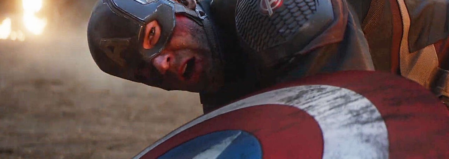 Šialený fanúšik zaplatil za 2 lístky na premiéru Avengers: Endgame 15 000 dolárov