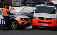 Šiestich ľudí na karnevale v Belgicku zabili dvaja 30-tnici. Vracali sa vraj autom z nočného baru