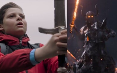 Šikanovaný školák nájde mýtický meč Excalibur a následne musí v zábavne vyzerajúcej fantasy zachrániť svet Šikanovaný školák nájde mýtický meč Excalibur a následne musí v zábavne vyzerajúcej fantasy zachrániť svet