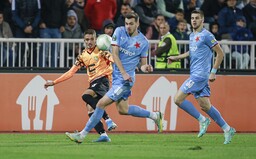 SK Slavia Praha ubojovala proti FC Ballkani těsné vítězství 0:1. Prosadil se Lingr