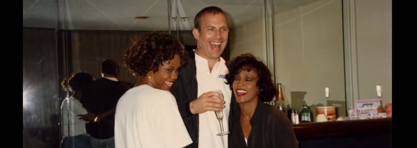 Škandály, drogy a problémové vzťahy. Život fenomenálnej speváčky Whitney Houston sa stal predmetom emotívneho dokumentu