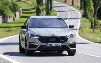 Škoda Octavia RS dostala slovenské ceny. 2-litrové verzie sú lacnejšie, ako sa čakalo Škoda Octavia RS dostala slovenské ceny. 2-litrové verzie sú lacnejšie, ako sa čakalo