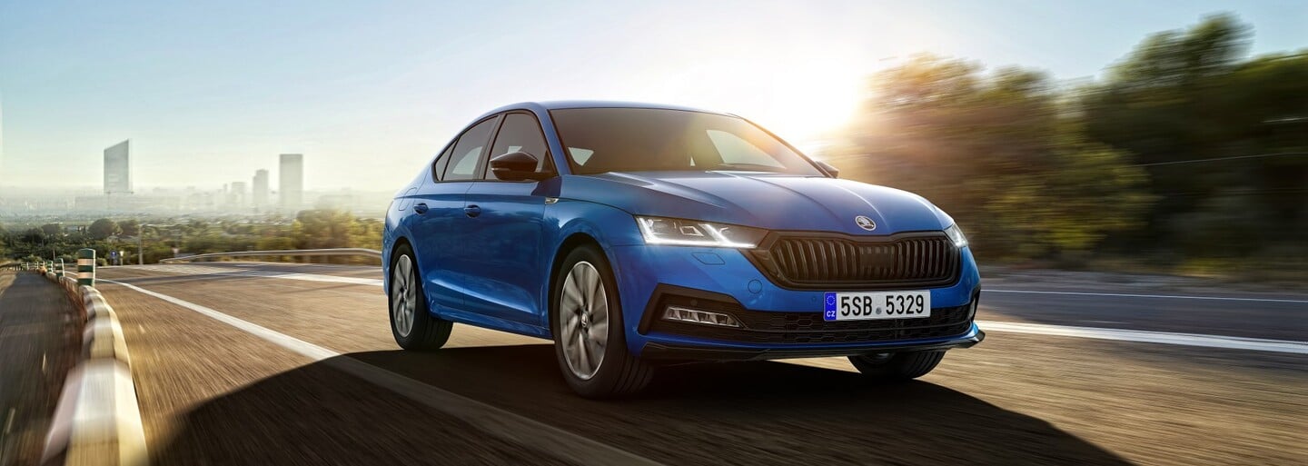 Škoda plánuje odstávku, může trvat až do konce roku. Automobilkám masivně chybí čipy
