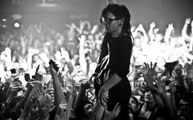 Skrillex se poprvé podívá do Prahy! Pro svou velkolepou show si navíc sám vybral industriální halu Pragovka Skrillex se poprvé podívá do Prahy! Pro svou velkolepou show si navíc sám vybral industriální halu Pragovka