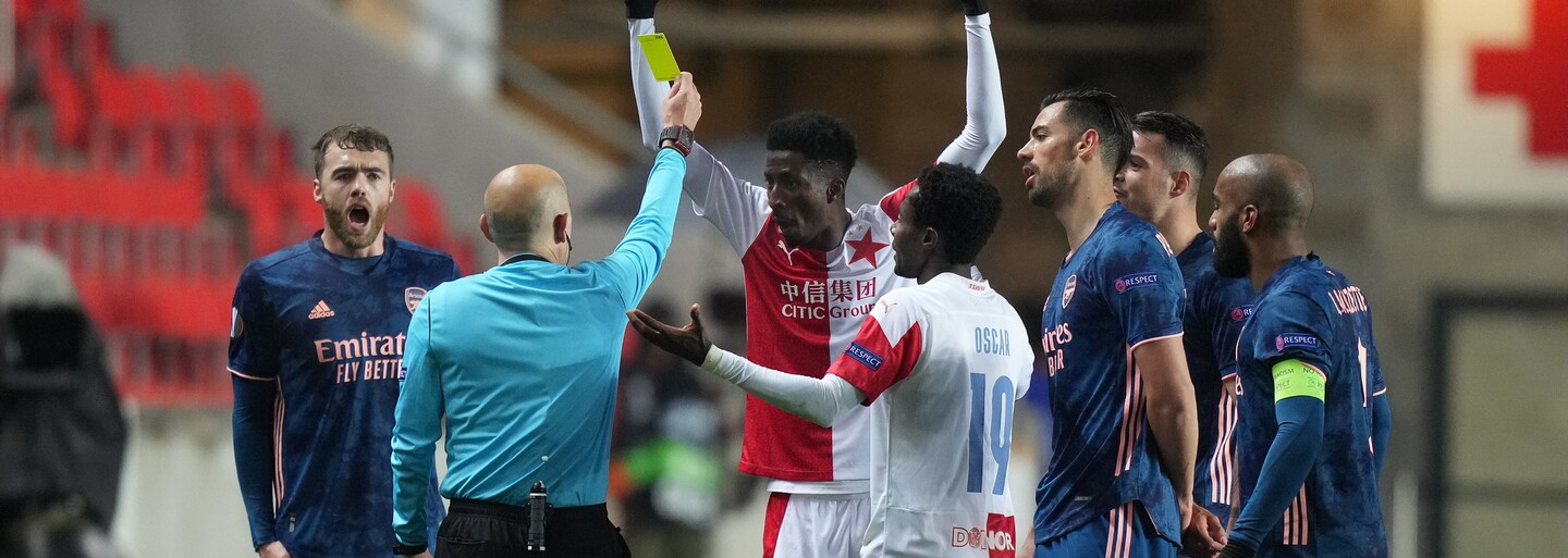 Slavia vyhořela s Arsenalem 0:4. Kvůli půlhodině prvního poločasu si semifinále Evropské ligy nezahraje