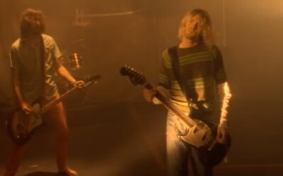 Slávna gitara Kurta Cobaina ide do dražby. Jej cena sa môže vyšplhať na 800-tisíc dolárov
