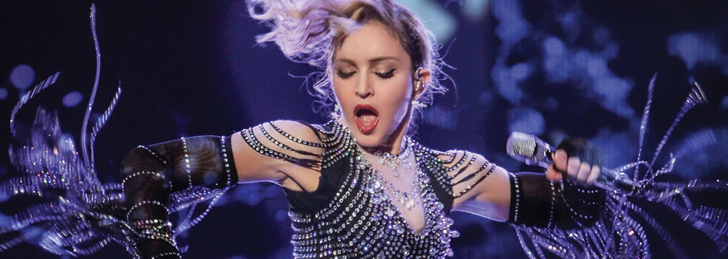 Slávna speváčka Madonna sa dočká vlastného biografického filmu. V snímke Blond Ambition bude bojovať s náhlou slávou aj hudobným priemyslom