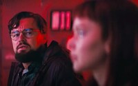 Sleduj prvé sekundy zo sci-fi komédie s Leonardom DiCapriom od Netflixu