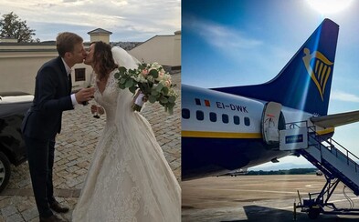 Slováci sa prvýkrát stretli na palube Ryanairu, teraz sa zosobášili. Aerolinka si pre nich pripravila milé prekvapenie Slováci sa prvýkrát stretli na palube Ryanairu, teraz sa zosobášili. Aerolinka si pre nich pripravila milé prekvapenie