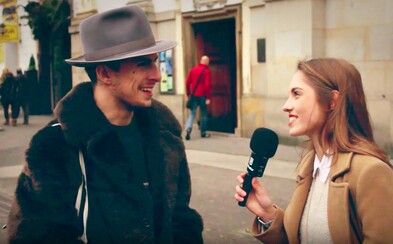 Slováci v ulicích vybírali nejhorší vánoční dárky. Chtěl bys dostat sexuální pomůcku nebo ponožky? Slováci v ulicích vybírali nejhorší vánoční dárky. Chtěl bys dostat sexuální pomůcku nebo ponožky?