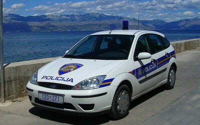 Slovák cestou na dovolenku v Chorvátsku havaroval. Jazdil s 1,4 promile, aj keď mal v aute dve deti
