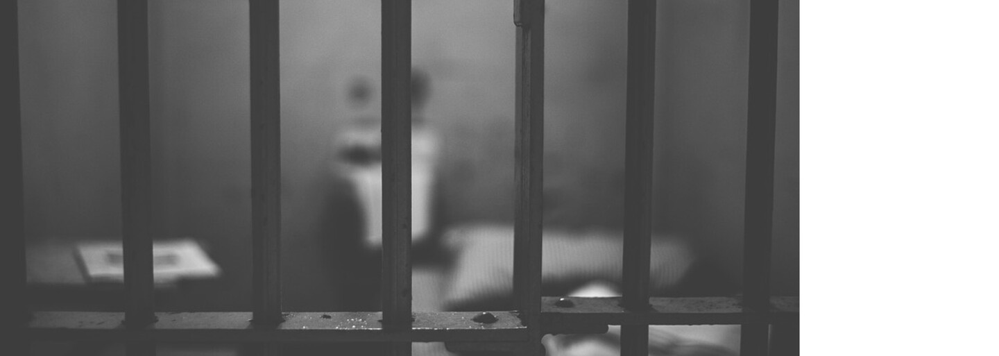 Slovák skončil za 0,3 gramu marihuany v štyroch väzeniach. Mladík strávil mesiace bez slobody a teraz hovorí, ako to za mrežami vyzerá