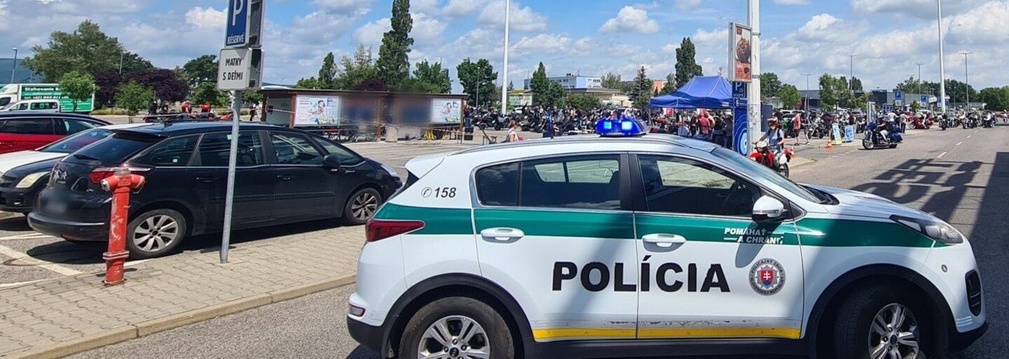 Policisté chytili Slováka, když řídil pod vlivem metamfetaminu, amfetaminu i extáze. V autě měl stříkačky i ilegální majáky