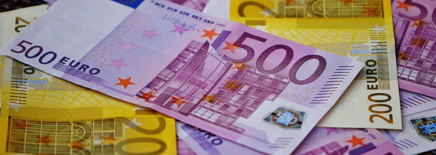 Slovákovi ukradli v Auparku obálku s 15-tisíc eurami. Mal ju uloženú vo vnútornom vrecku bundy, ale zlodej bol šikovnejší