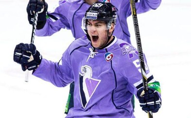 Slovan Bratislava pred vlastnými fanúšikmi spečatil svoj postup do playoff KHL! Slovan Bratislava pred vlastnými fanúšikmi spečatil svoj postup do playoff KHL!