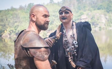 Slovania majú vonku nový trailer. Epické fantasy sa pýši skvelým vizuálom a lákvým stredovekom plným zabíjania a sexu Slovania majú vonku nový trailer. Epické fantasy sa pýši skvelým vizuálom a lákvým stredovekom plným zabíjania a sexu