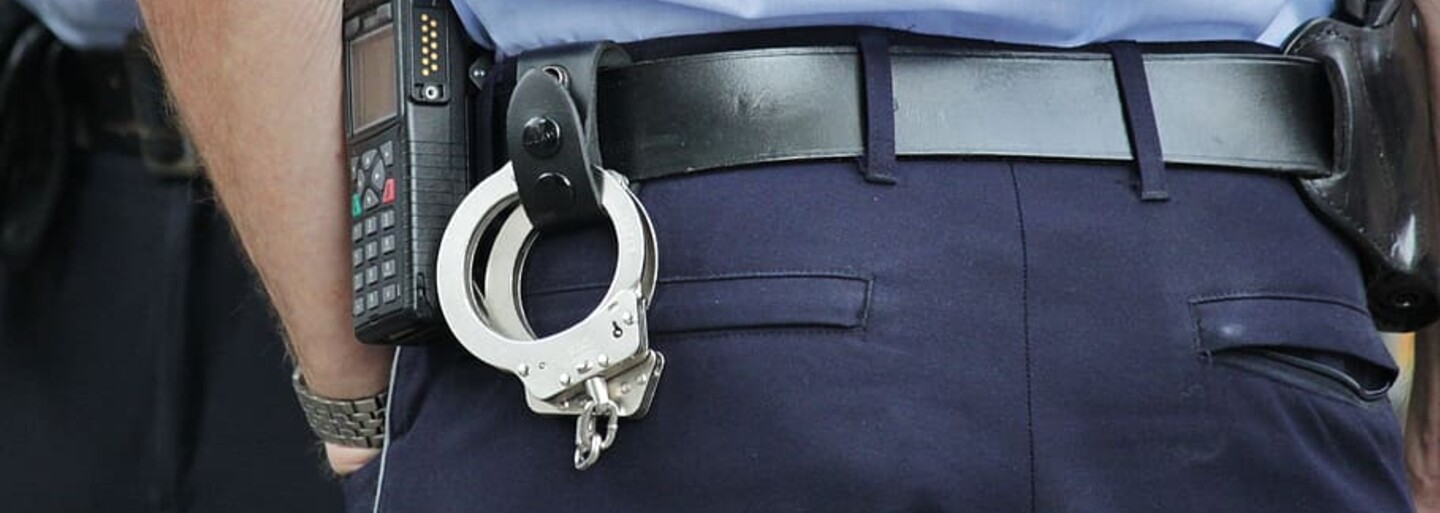 Slovenská policie rozjela akci Mikuláš, drogové razie provádí na více místech v Bratislavě