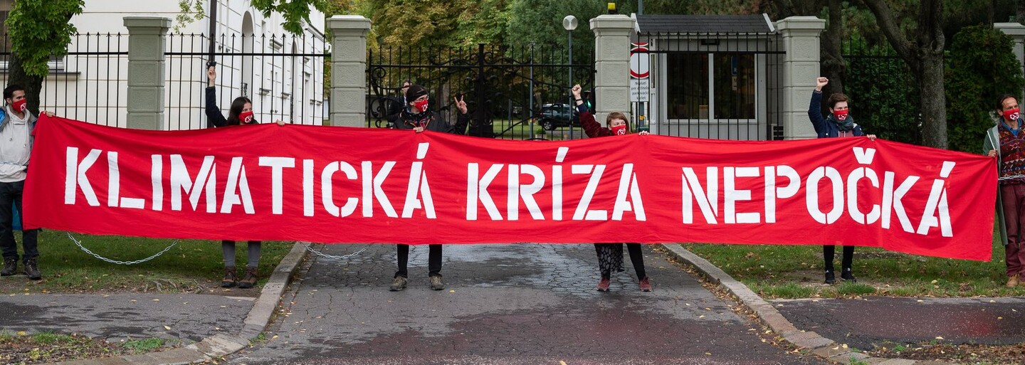 Slovenské mamičky sa búria proti klimatickej kríze. Našim politikom odkazujú, aby sa netvárili pripečene a začali konať