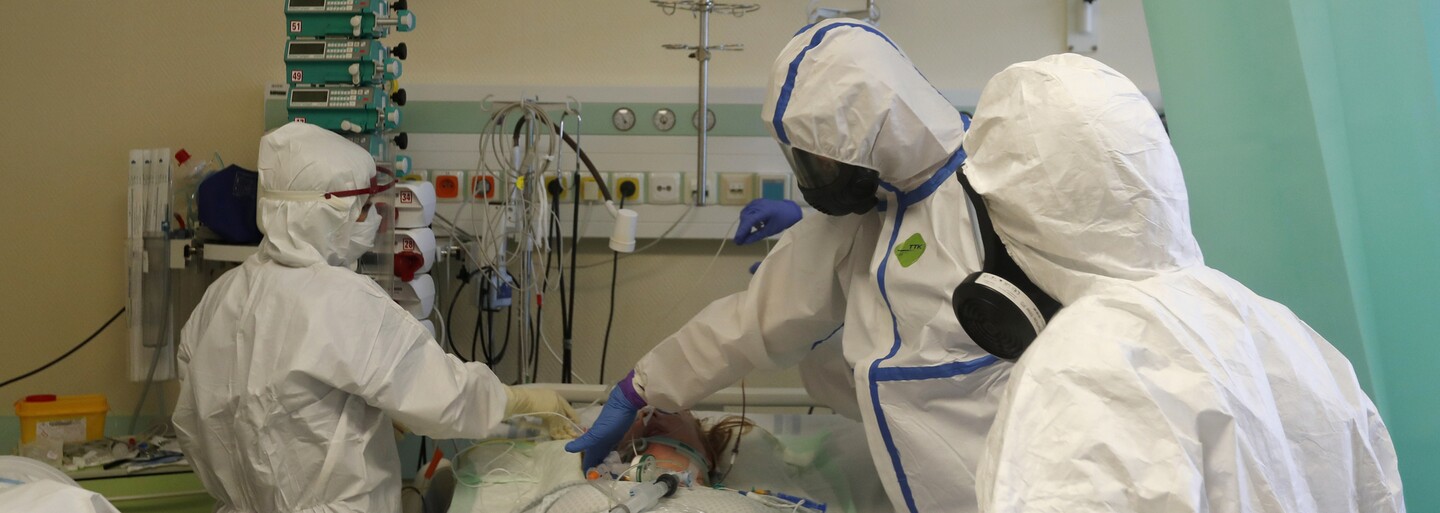 Slovenské nemocnice hrozia ukončením zmlúv so zdravotnými poisťovňami. Nespokojné sú aj odbory a lekári v ambulanciách