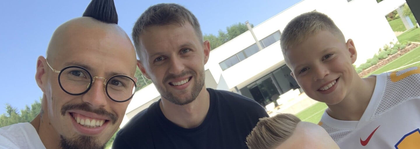 Slovenskí futbalisti sú v tringeltoch veľmi štedrí, tvrdí Jendo, dvorný barber našej reprezentácie (Rozhovor)