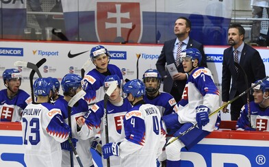 Čeští hokejisté se nakazili koronavirem, jejich soupeři ze Slovenska musí do karantény Čeští hokejisté se nakazili koronavirem, jejich soupeři ze Slovenska musí do karantény