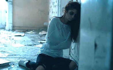 Slovenskí maturanti natočili psychopatické rozlúčkové video plné desivej hudby, šialencov a krvi Slovenskí maturanti natočili psychopatické rozlúčkové video plné desivej hudby, šialencov a krvi