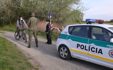 Slovenskí policajti možno dostanú osobné kamery. Mali by nahrávať všetky služobné zákroky Slovenskí policajti možno dostanú osobné kamery. Mali by nahrávať všetky služobné zákroky