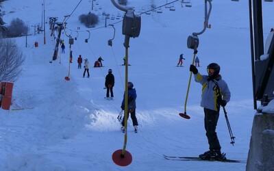 Slovensko trápi masívny úbytok snehu. Až 20 cm zmizlo len za posledné dva dni, lyžiarske strediská museli prerušiť sezónu