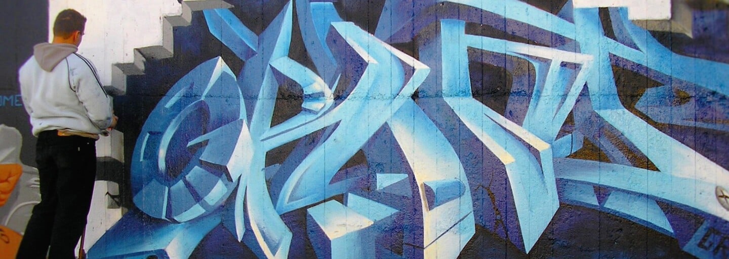 Slovenský umelec tvorí dychvyrážajúce graffiti, do jeho portfólia patrí aj bowlingová hala