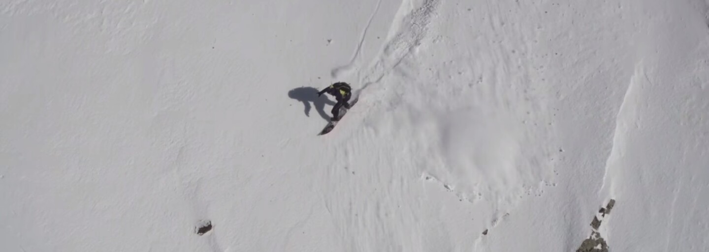Snowboardista unikl jen o chlup lavině. Rozhodl se zdolat Pyreneje, ale málem to skončilo katastrofou