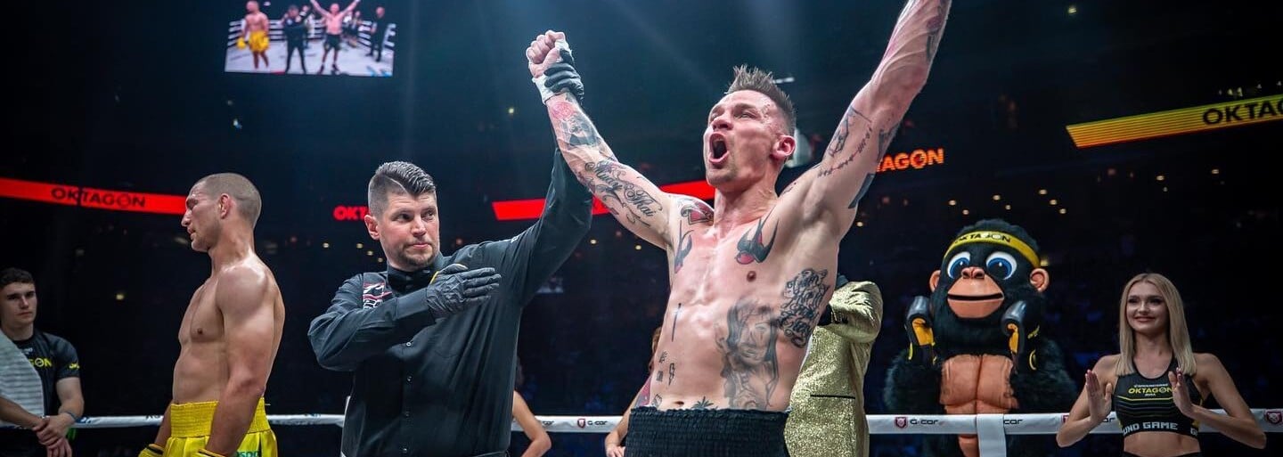 Šokující knockout, zběsilé přestřelky a Vémolovo TKO. Boxerský turnaj Oktagon Underground byl plný hvězd a emocí