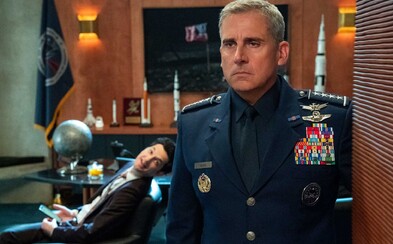 Space Force si zamiluješ. Nový sitcom o neschopných Američanech snažících se dostat na Měsíc tě rozesměje v každé epizodě Space Force si zamiluješ. Nový sitcom o neschopných Američanech snažících se dostat na Měsíc tě rozesměje v každé epizodě