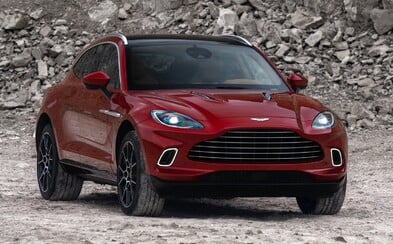 Spadla ďalšia tradičná hradba. Aston Martin DBX je prvým SUV-čkom značky Spadla ďalšia tradičná hradba. Aston Martin DBX je prvým SUV-čkom značky