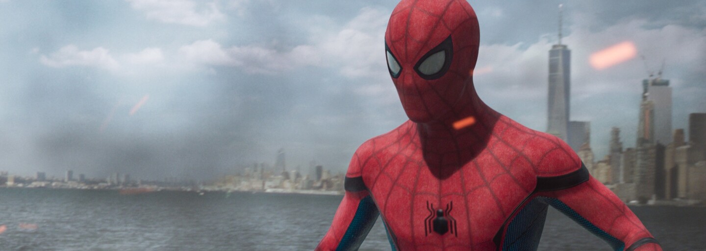 Spider-Man se v traileru pro Far From Home spojuje s Mysteriem a Nickem Furym