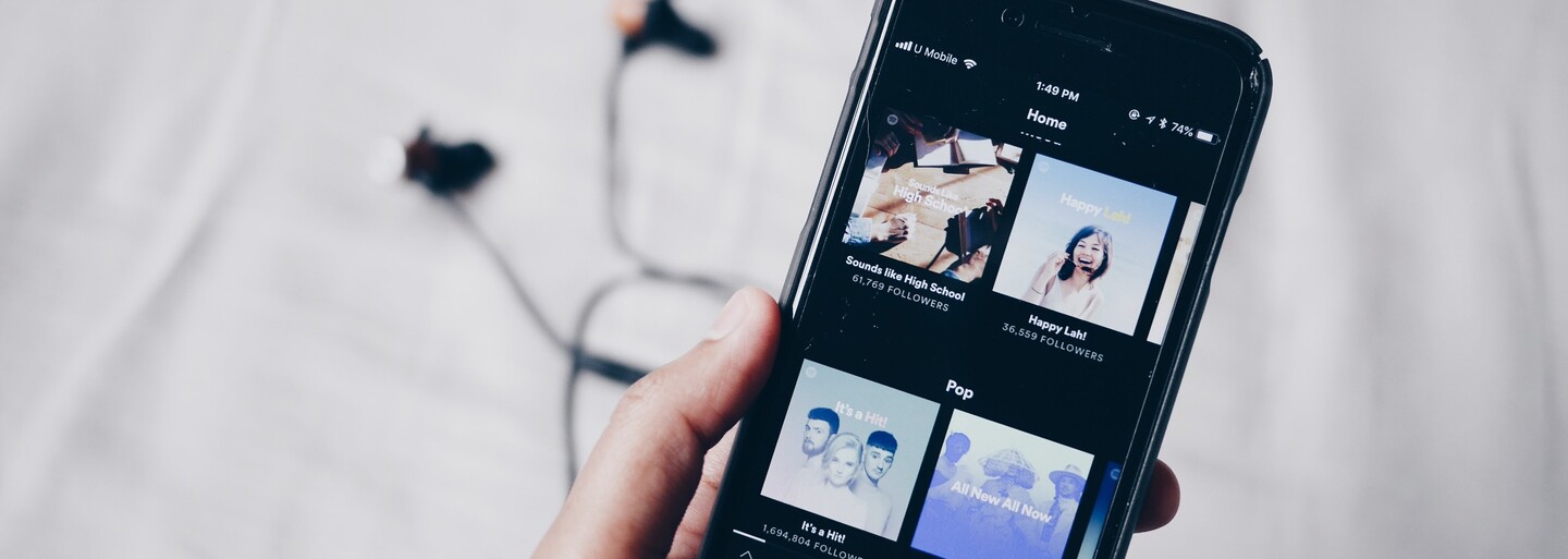 Spotify měl chvíli výpadek, milovníci hudby ale už „nemohou žít“. Internet zaplavila vtipná memečka