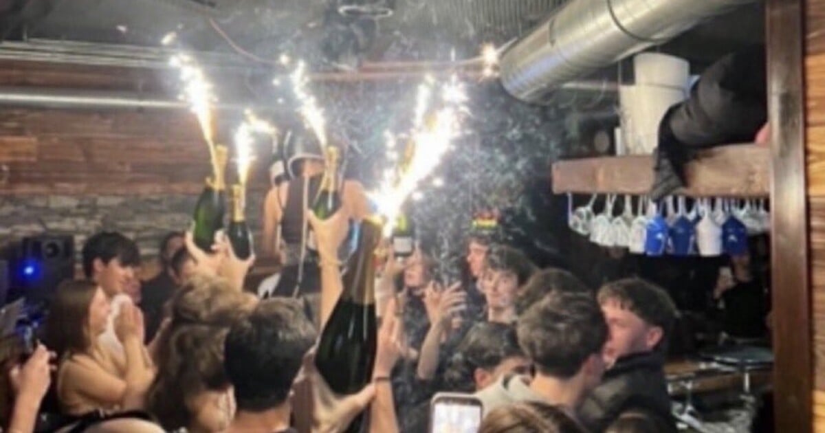 Švýcarský pár zažaluje časopis za karikaturu. Měla zesměšňovat tragédii v lyžařském středisku