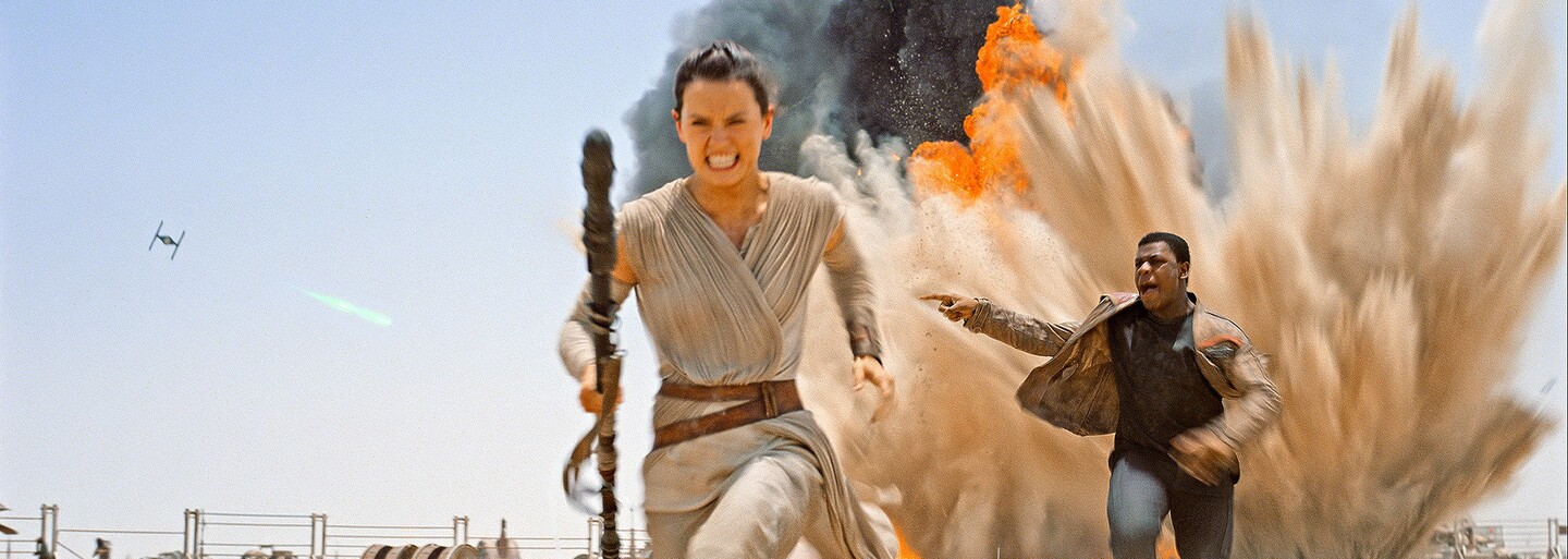 Star Wars prekonalo Avatara! V USA sú filmom číslo jedna!