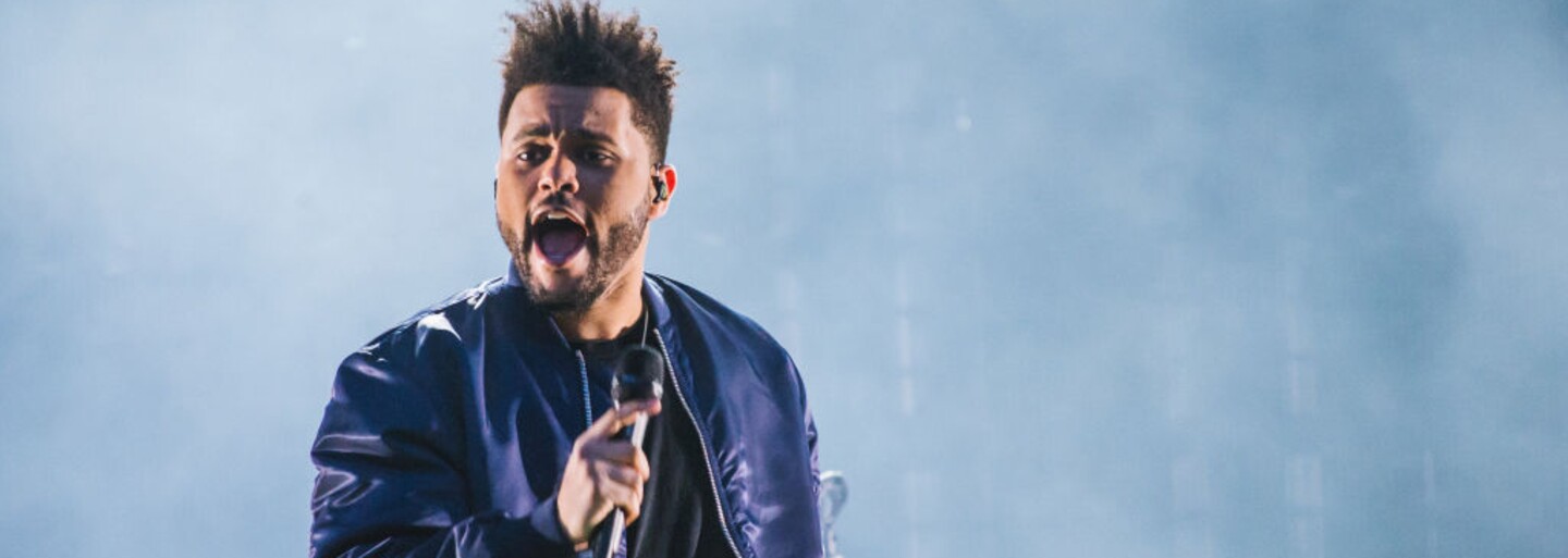Starý The Weeknd stretáva samého seba v klube plného hriechov. Sleduj šialený videoklip, v ktorom spevák zaútočí na vlastné ja