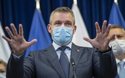Štát uzavrel miliónové zmluvy na rúška s neznámymi firmami. Jedna z nich pred niekoľkými mesiacmi neexistovala