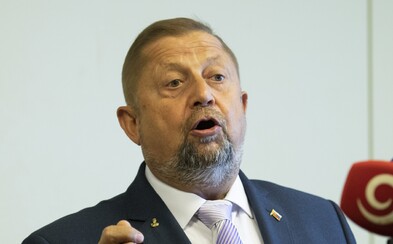 Štefan Harabin zvažuje ústavnú sťažnosť na priebeh volieb: Vraj strane Vlasť úmyselne znížili počty hlasov Štefan Harabin zvažuje ústavnú sťažnosť na priebeh volieb: Vraj strane Vlasť úmyselne znížili počty hlasov