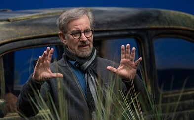 Steven Spielberg chystá hororový seriál. Pozrieť si ho budeš môcť len na smartfóne a o pol noci Steven Spielberg chystá hororový seriál. Pozrieť si ho budeš môcť len na smartfóne a o pol noci
