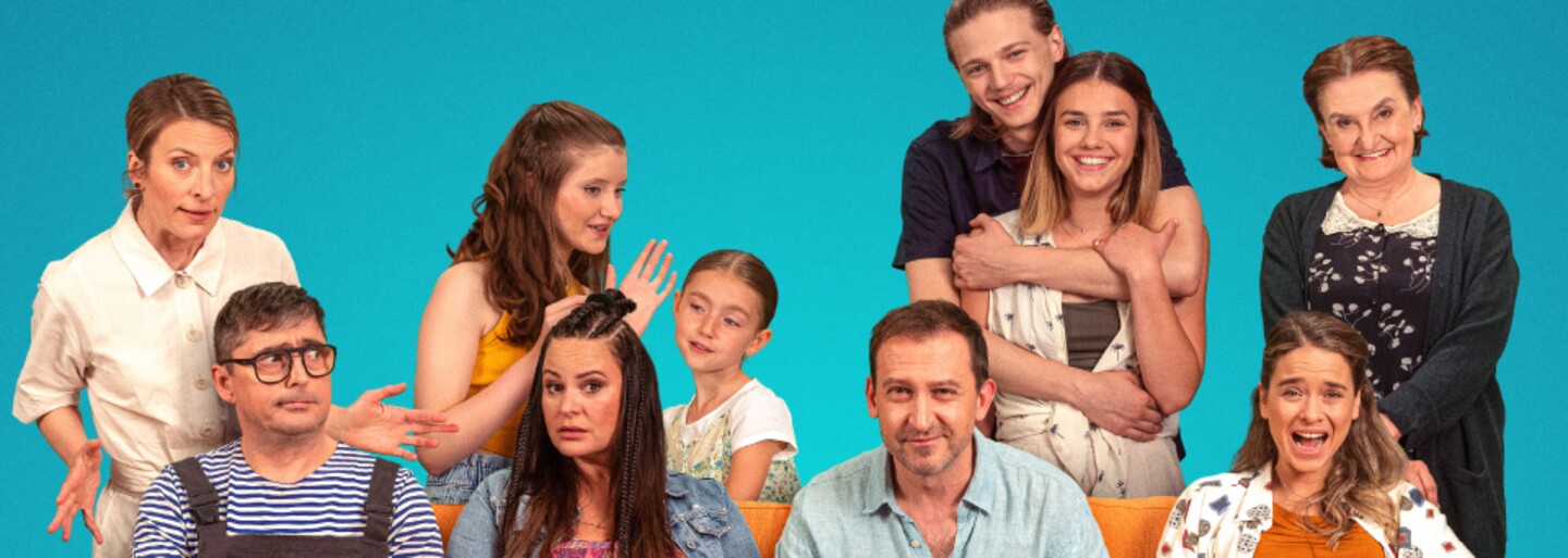 Střídavka ukazuje, že se stereotypů v komedii jen tak nezbavíme (Recenze)