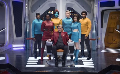 4. série Black Mirror láká pozoruhodnými fotografiemi. Kromě dramatu ze současnosti nás čeká i futuristická problematika 4. série Black Mirror láká pozoruhodnými fotografiemi. Kromě dramatu ze současnosti nás čeká i futuristická problematika